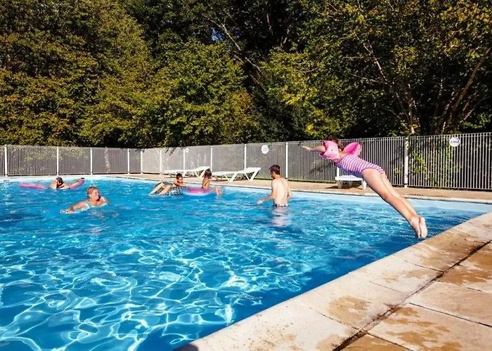 Camping 3 étoiles - Parc aquatique - ccbbaia 3* Saint-Sulpice-de-Mareuil